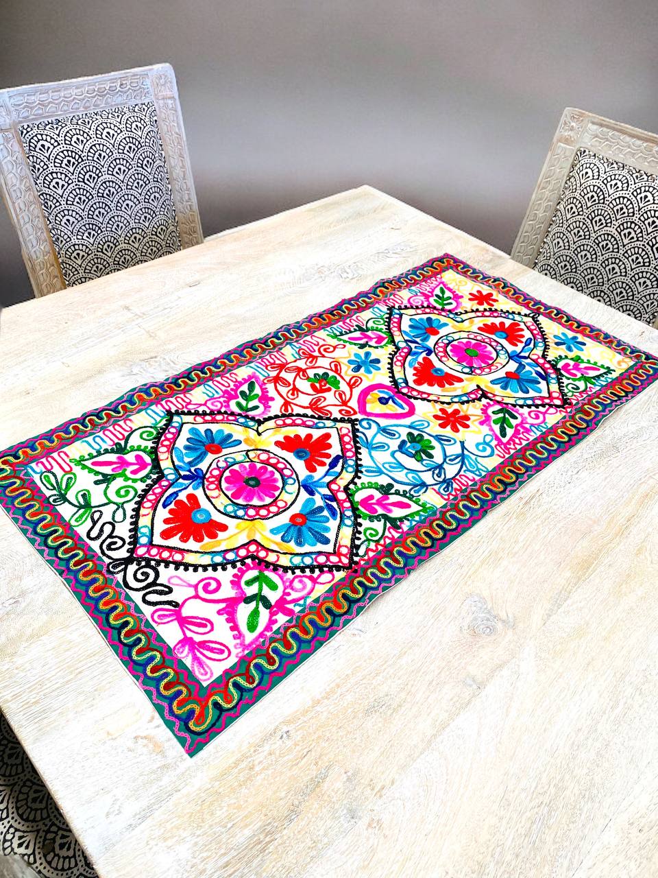 Camino de Mesa Ari (100cm x 50cm)