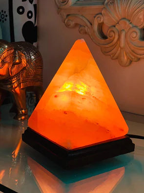 Lampara de Sal del Himalaya - Piramide