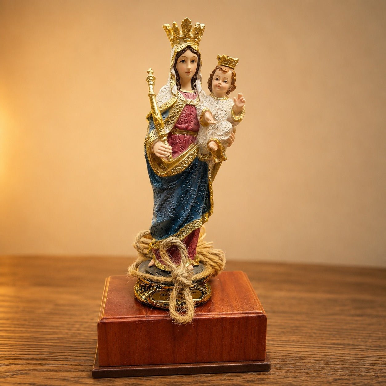 Escultura Religiosa María Auxiliadora con Niño Jesús - BOUTIQUEDELAINDIA
