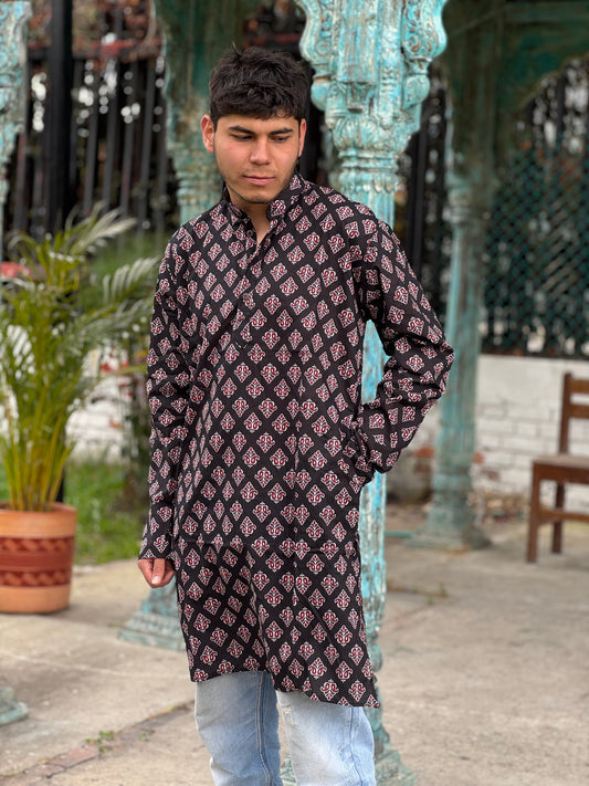 Kurta Hindu con Estampado Tradicional