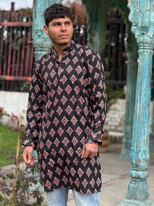 Kurta Hindu con Estampado Tradicional