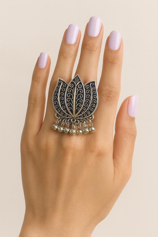 Anillo Flor de Loto Vintage