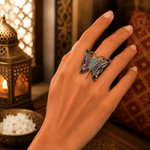 Anillo de Bronce Mariposa Apsara con Alas Ornamentales - BOUTIQUEDELAINDIA
