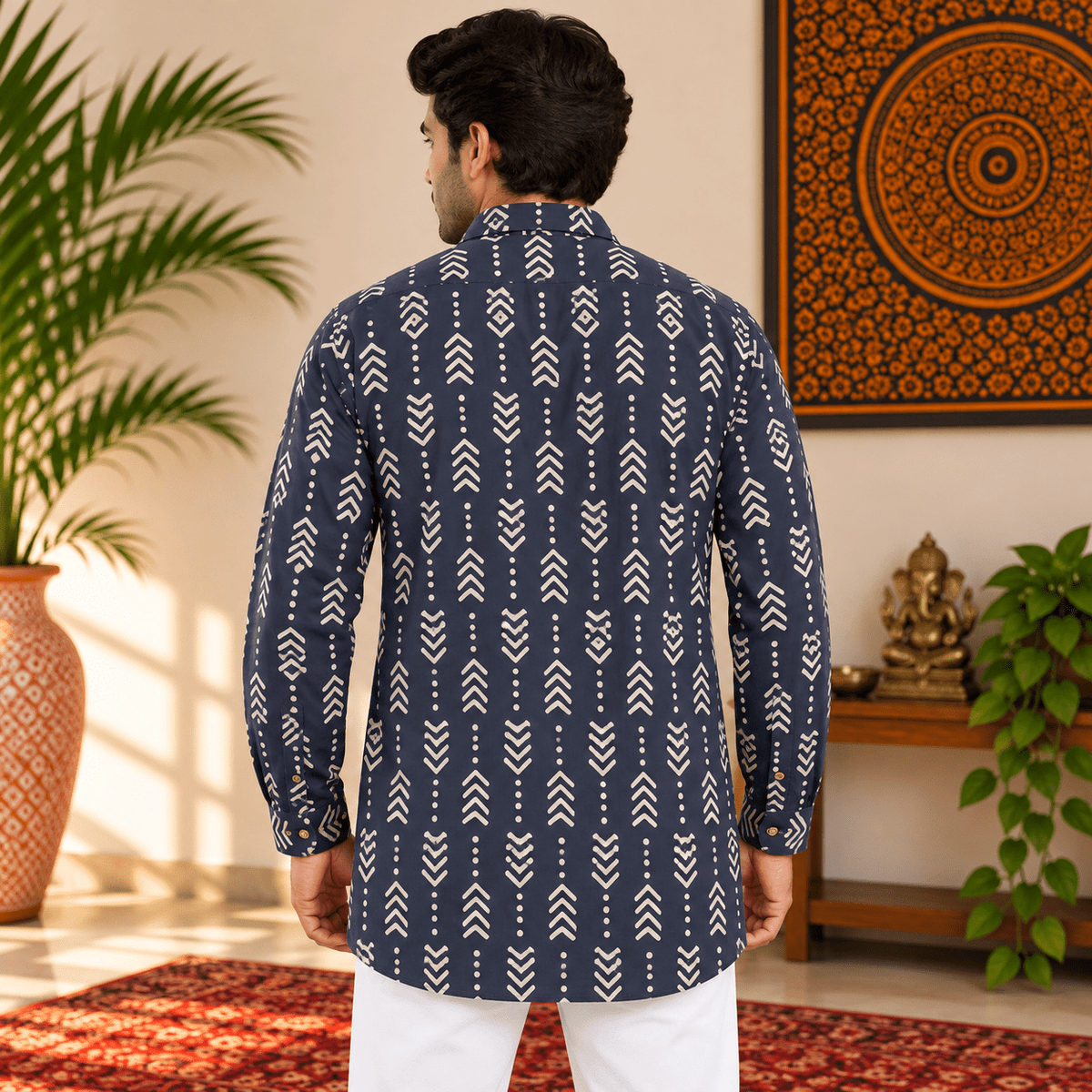 Kurta Corta Azul Oscuro para Hombre Estampado de Flechas KH - BOUTIQUEDELAINDIA