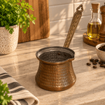 Olla de Cobre Pequeña Ishani con Mango Tallado - BOUTIQUEDELAINDIA