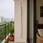 Móvil Colgante Kamala – Corazones Blancos Artesanales - BOUTIQUEDELAINDIA
