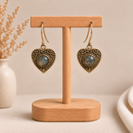 Aretes Corazón Leela en Bronce con Piedra Gris - BOUTIQUEDELAINDIA