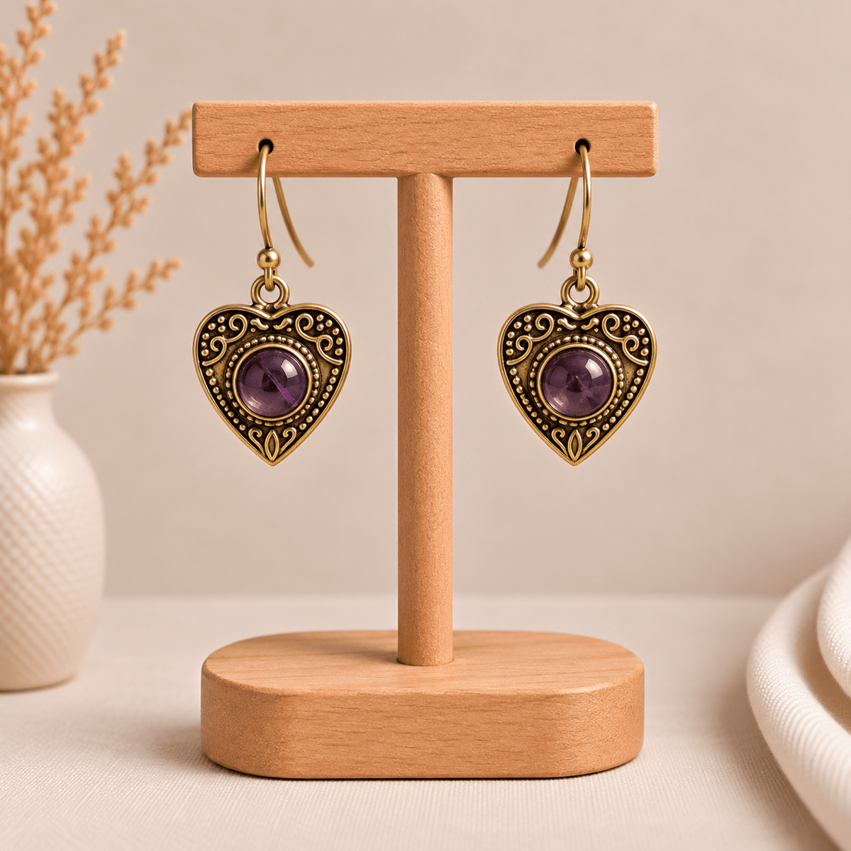 Aretes Corazón Meera en Bronce con Piedra Violeta - BOUTIQUEDELAINDIA