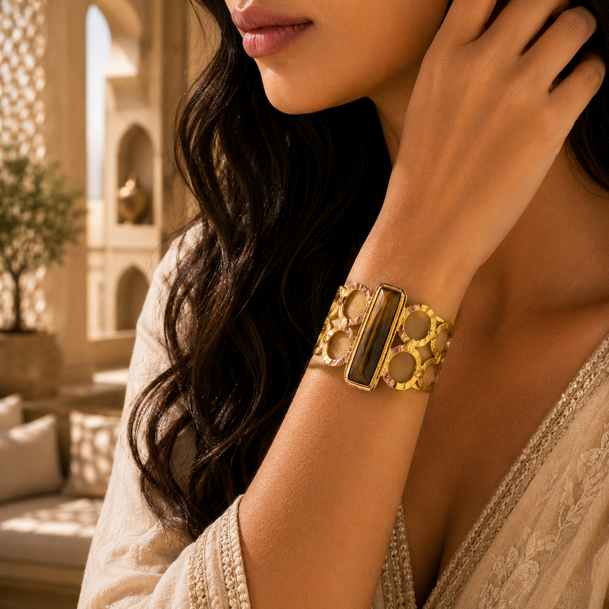 Brazalete Surya Netra Ojo de Tigre Dorado