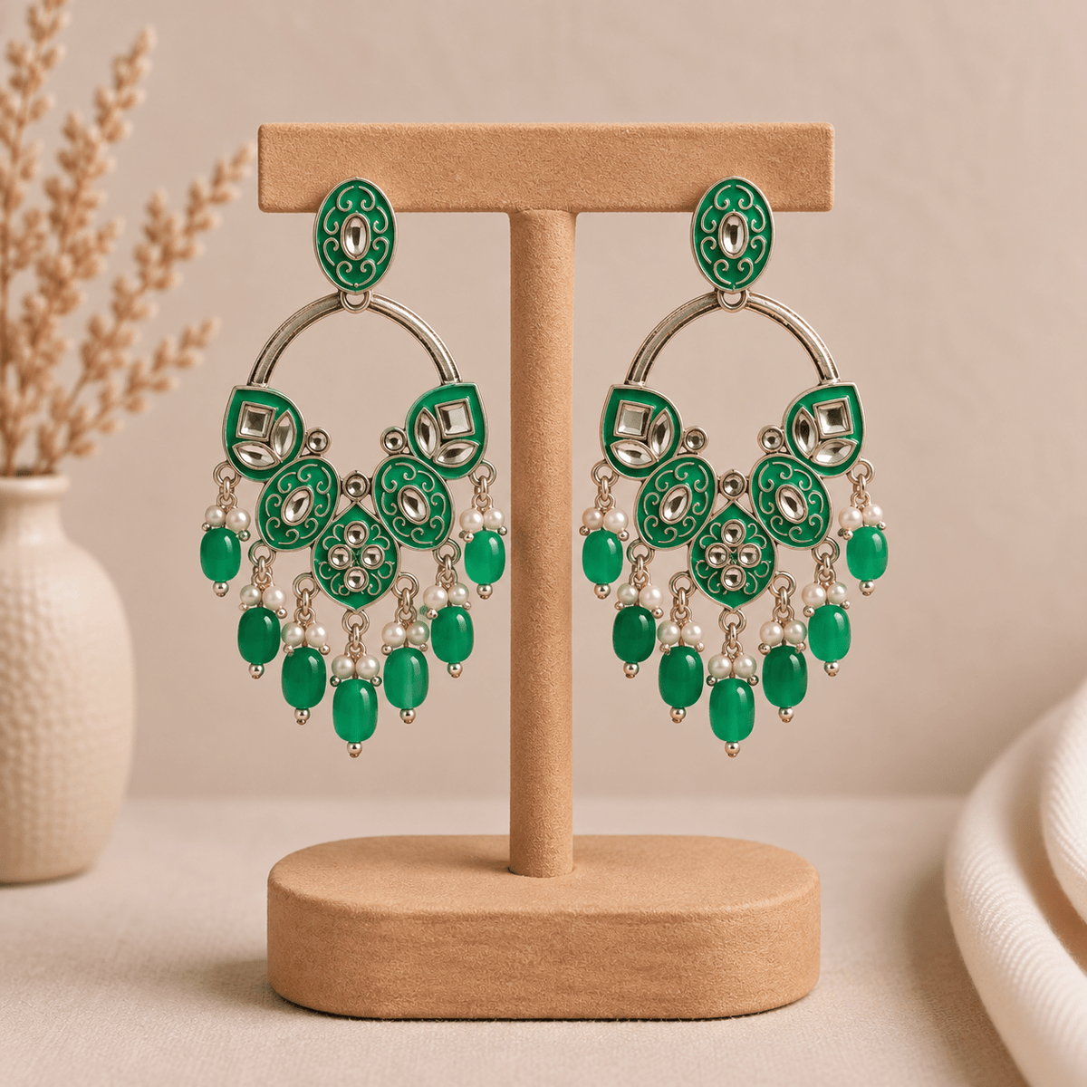 Aretes Aarna en Bronce Plateado con Detalles Verdes - BOUTIQUEDELAINDIA