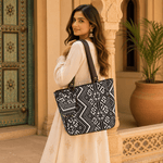 Bolso Artesanal Kashi Blaco y Negro - BOUTIQUEDELAINDIA