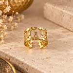Anillo Naira Calado Geométrico en Bronce Dorado - BOUTIQUEDELAINDIA