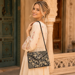 Cartera Bordada con Detalles Étnicos - BOUTIQUEDELAINDIA