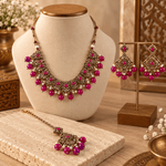 Conjunto de Joyería India con Piedras Fucsias y Perlas - BOUTIQUEDELAINDIA