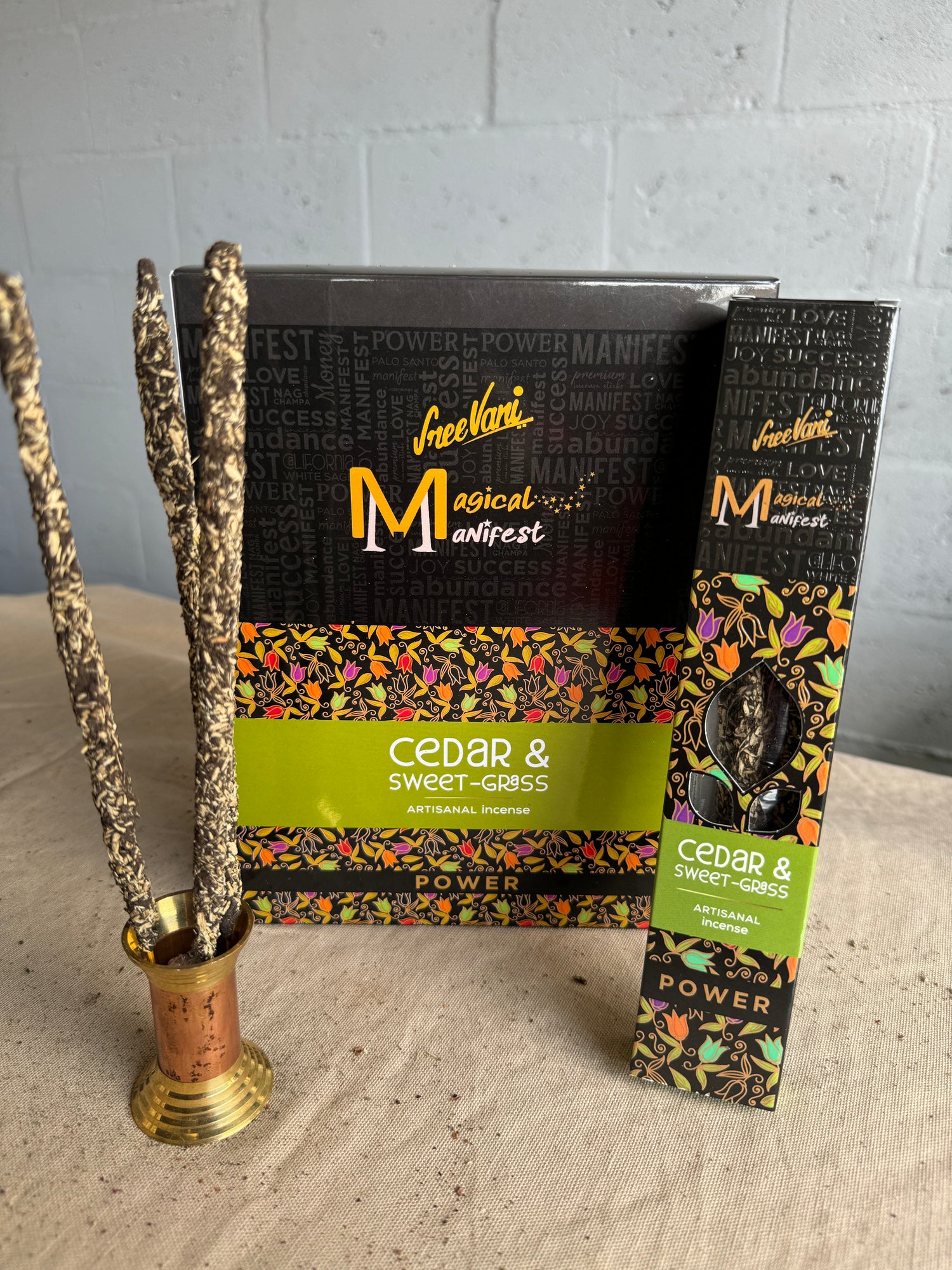 Incienso Manifest Natural Cedro & Hierba Dulce PPM5.4K