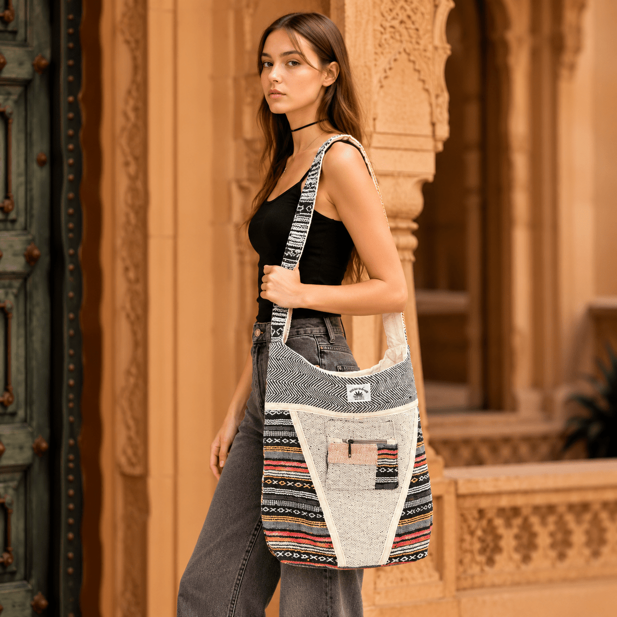 Bolso Hombro Veda en Cáñamo Artesanal - BOUTIQUEDELAINDIA