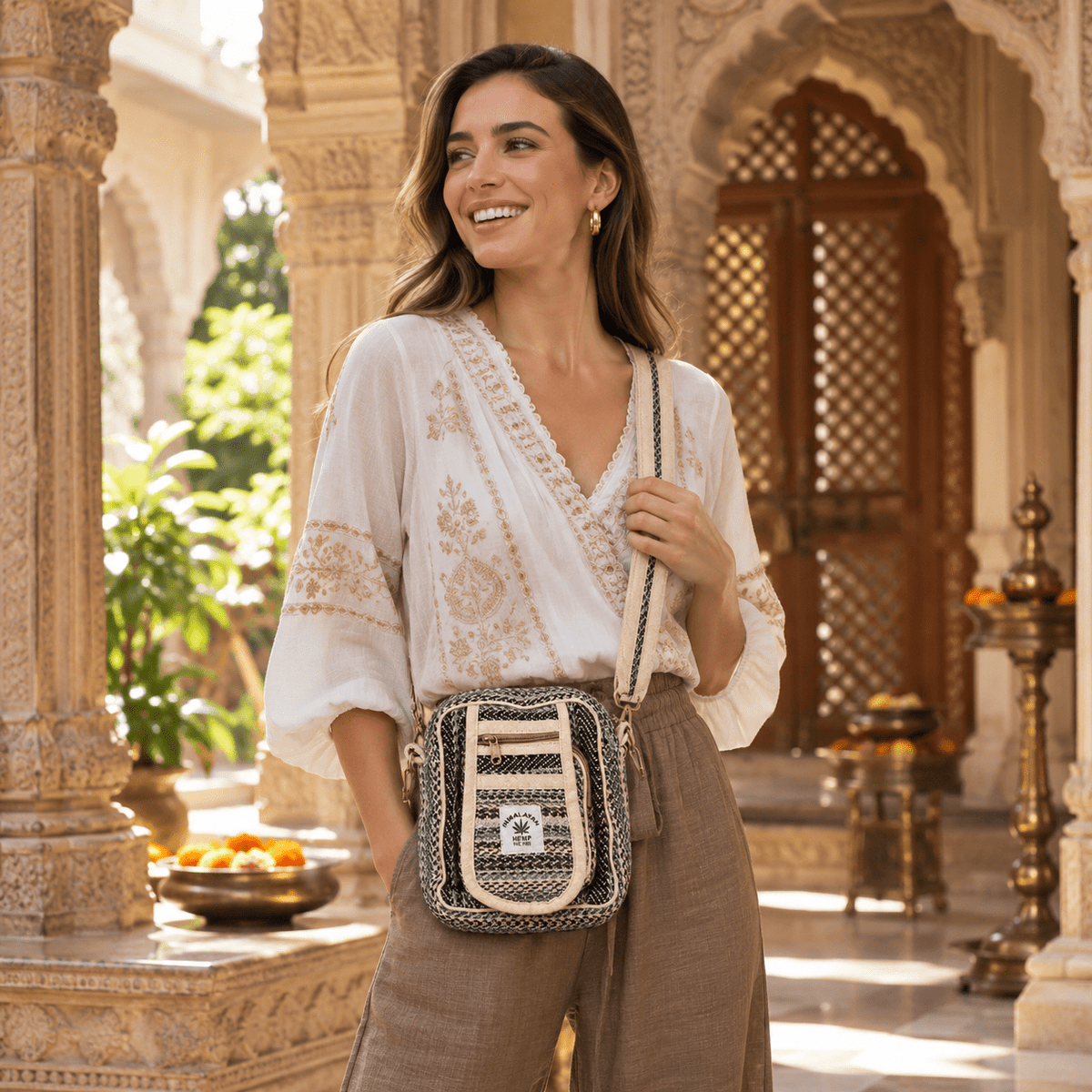 Bolso Bandolera Himalaya de Hemp en Tonos Neutros - BOUTIQUEDELAINDIA