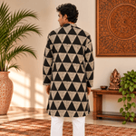 Kurta Larga para Hombre Arjun con Diseño Geométrico KH - BOUTIQUEDELAINDIA