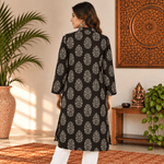 Kurta Larga para Mujer Kavya con Estampado Floral Dorado KM - BOUTIQUEDELAINDIA