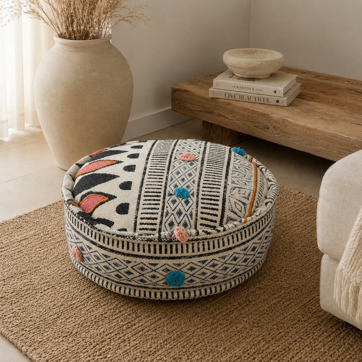 Puff Cicular Padma Coral Bordado - BOUTIQUEDELAINDIA