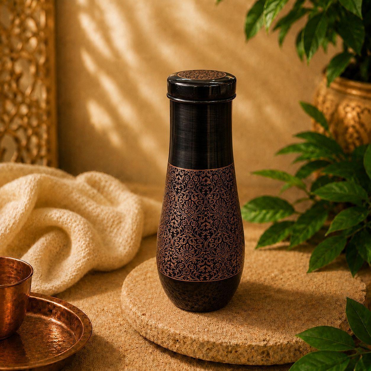 Botella de Cobre Negra Artesanal
