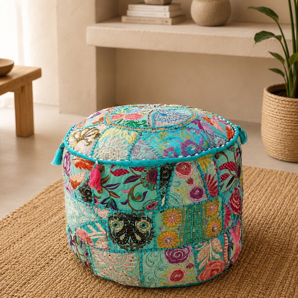 Puff Patchwork Meera Turquesa - BOUTIQUEDELAINDIA