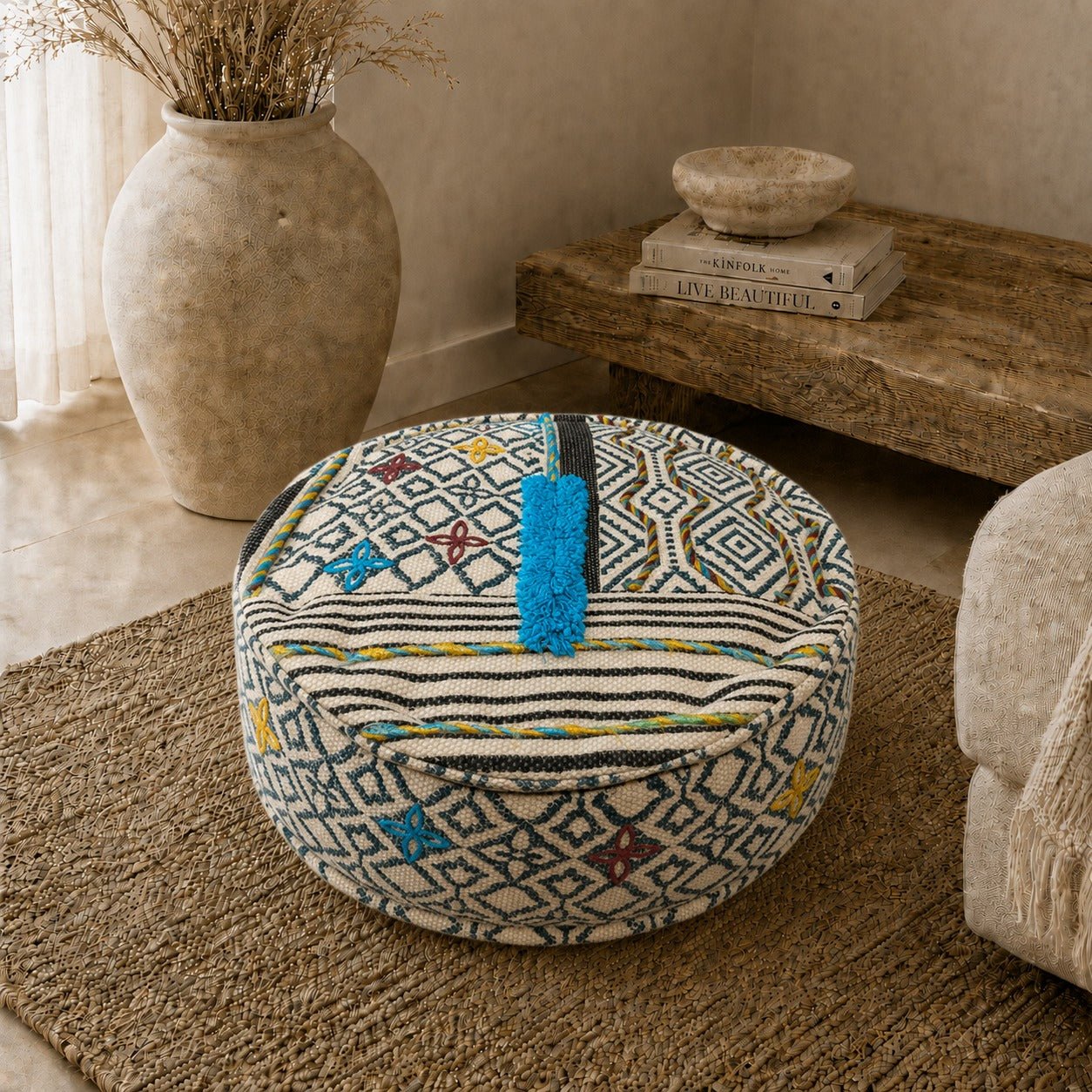 Puff Circular Neel Mandala Bordado - BOUTIQUEDELAINDIA