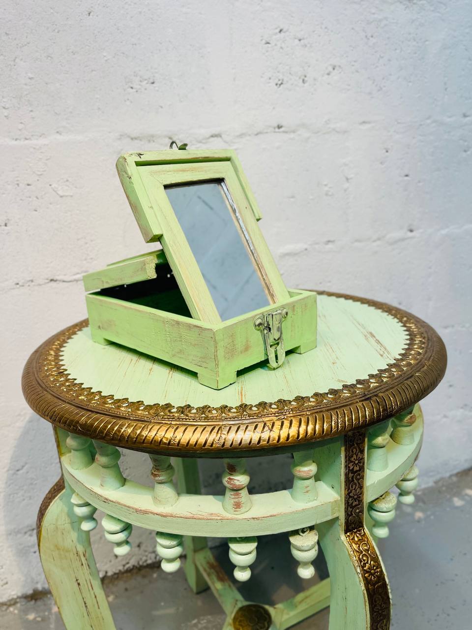 Caja Vintage con Espejo para Barbero - Madera con Diseño Retro