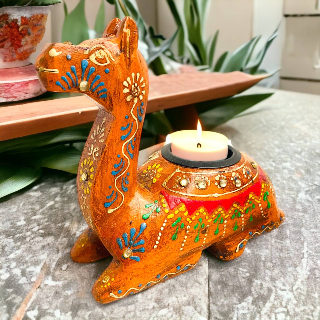 Portavela "Elegancia del Desierto" - Camello de Madera con Base para Vela