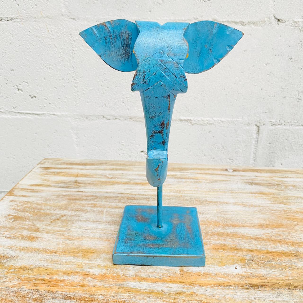 Figura de Elefante "Majestuosidad Vintage" - Cabeza Tallada y Pintada a Mano en Madera con Diseño de Estilo Vintage