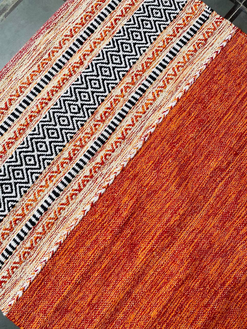 Tapete Kilim "Arte Textil" - Bordado a Mano (120cm x 180cm)