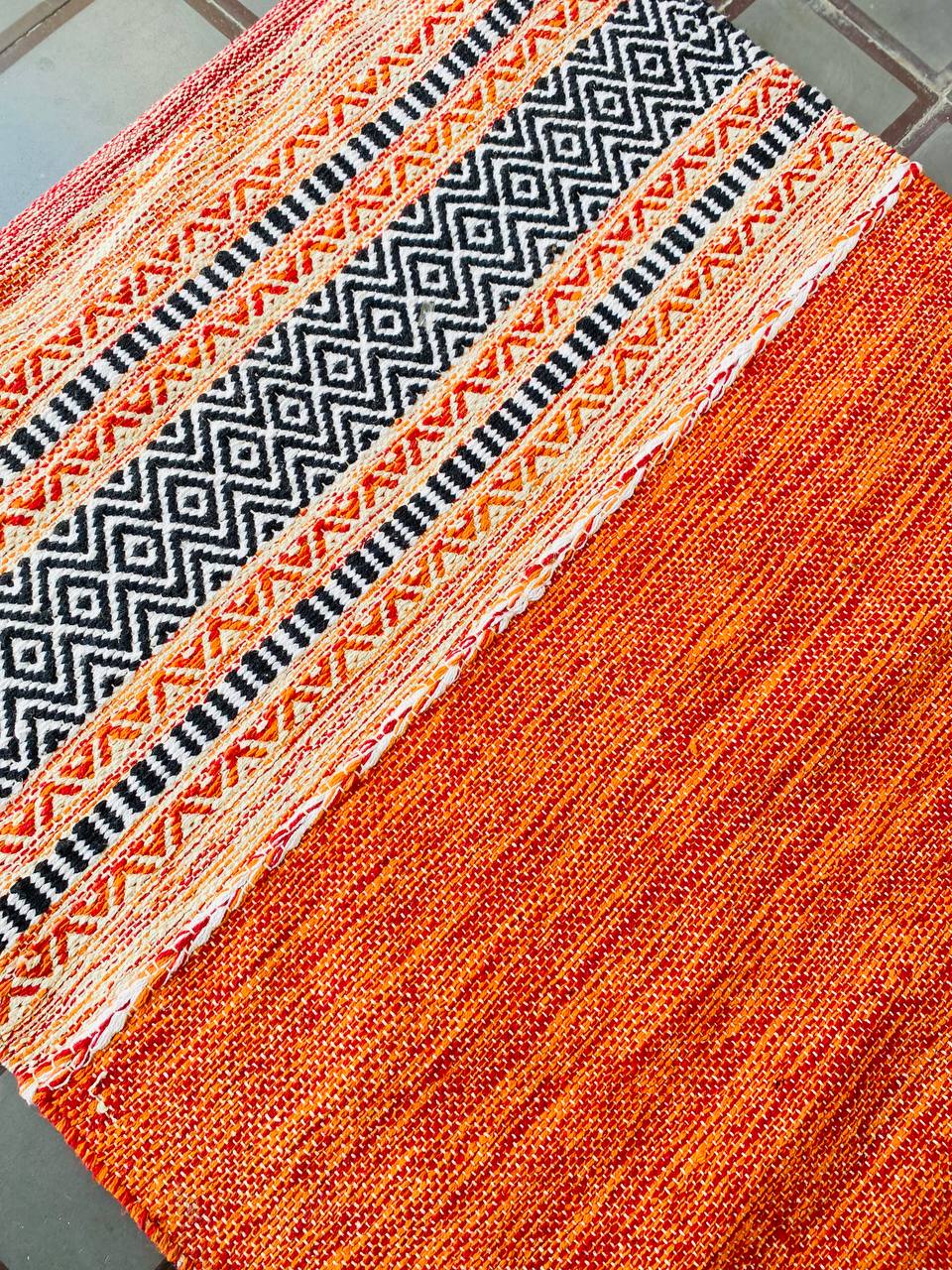 Tapete Kilim "Arte Textil" - Bordado a Mano (120cm x 75cm)